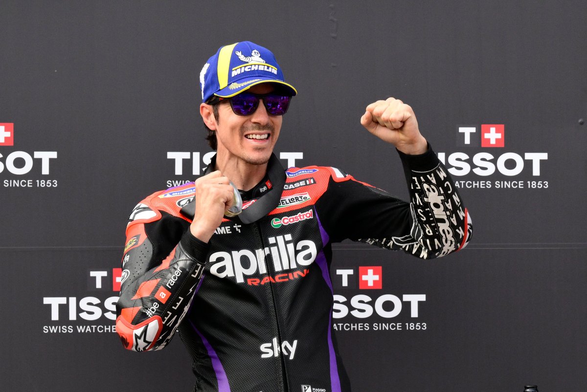 Vinales “closes the circle” with first Aprilia win in Portugal MotoGP sprint